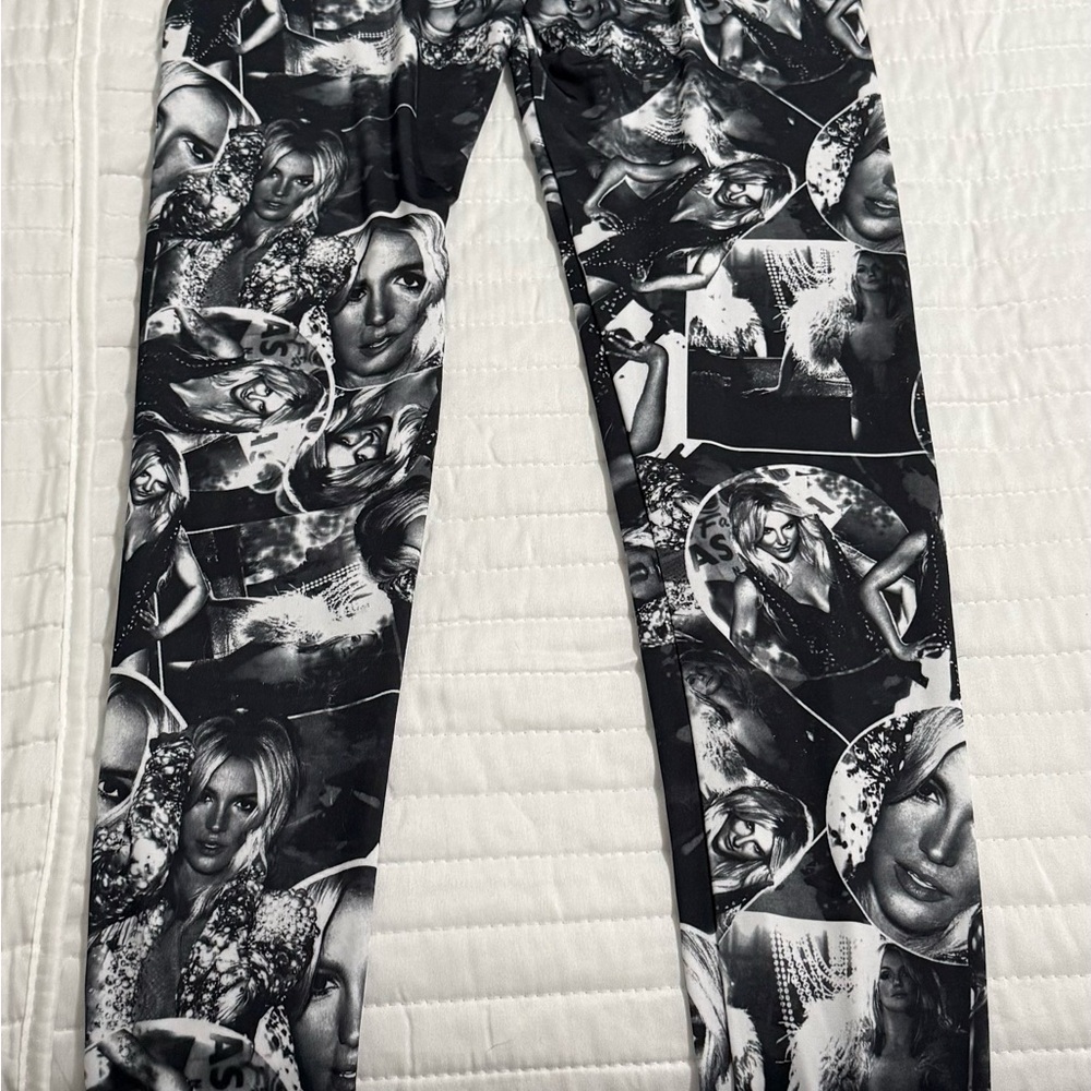 Britney Spears leggings